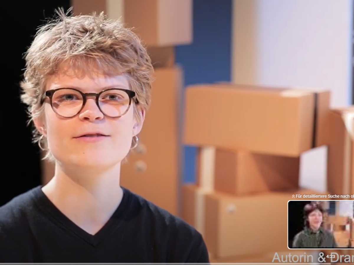 Das Bild zeigt die Autorin und Dramaturgin Sofie Boiten